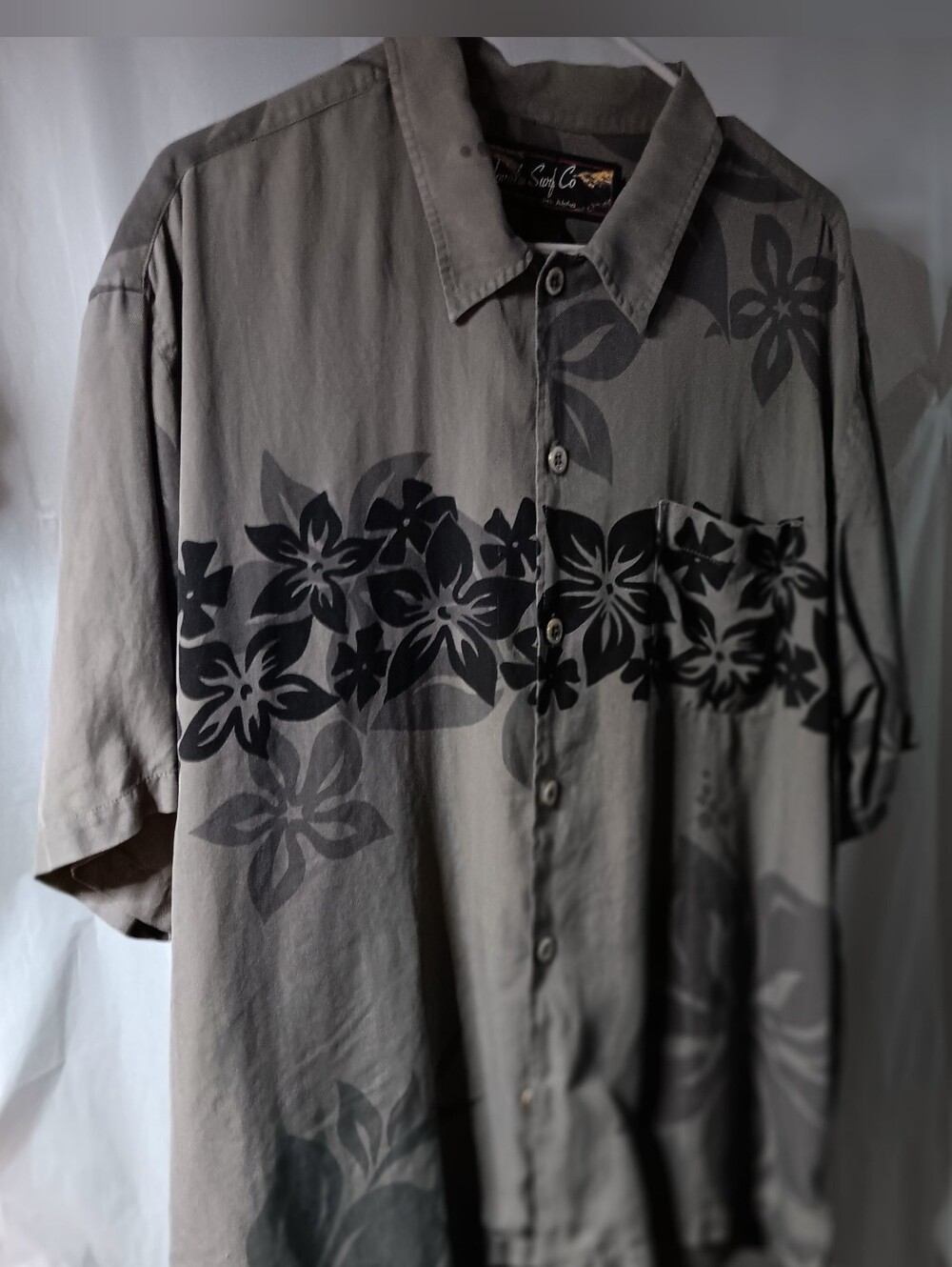 Honolua Surf Co-Handcrafted with Aloha Men's L 100% Silk Button Ip Camp Shirt